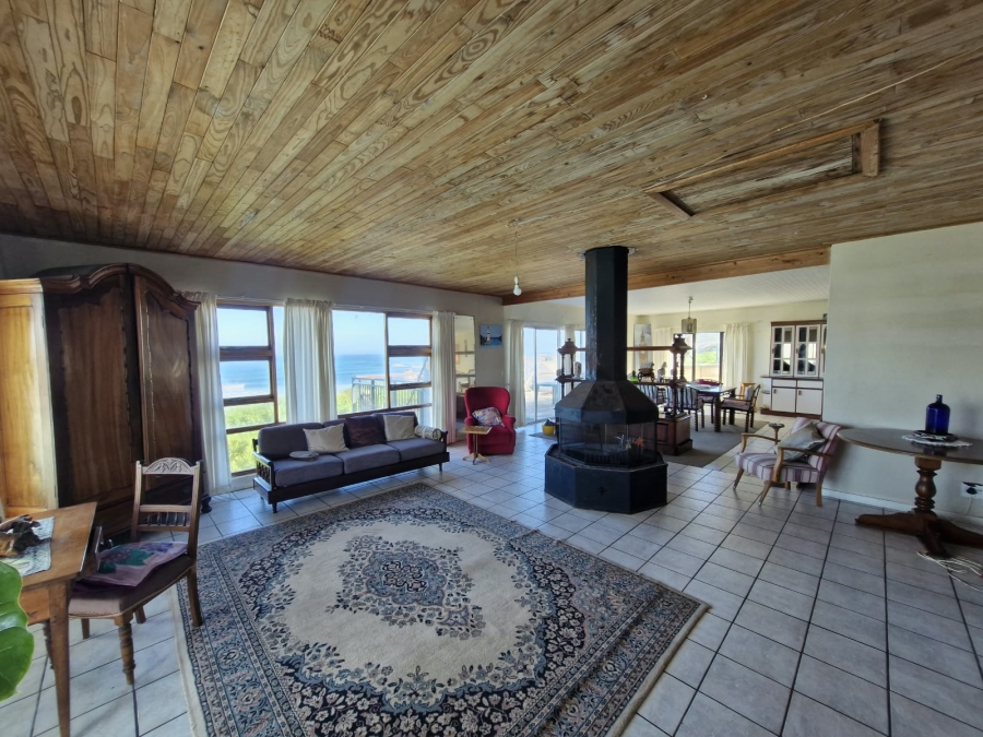 13 Bedroom Property for Sale in Jongensfontein Western Cape